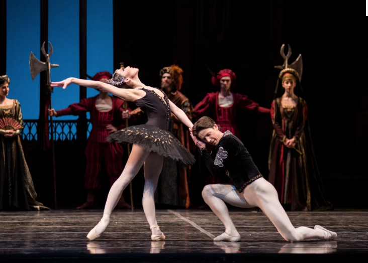 Royal Winnipeg Ballet - Swan Lake